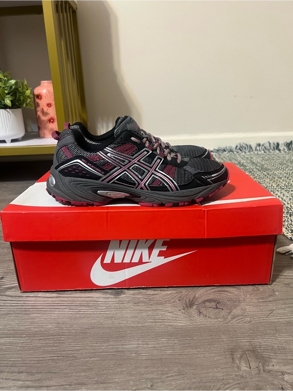 ASICS Women’s Gel Venture 4 T383N Grey Pink